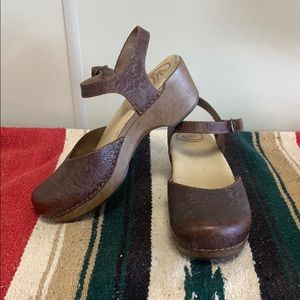 Dansko brown leather stylish clog sz 39